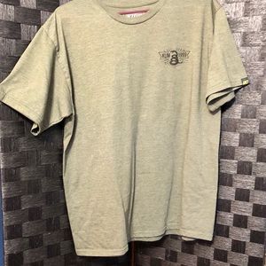 Men’s T shirt size L